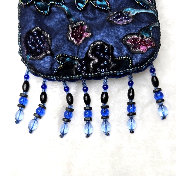 90s VTG Velvet Beaded Bag - Picture 7 of 7